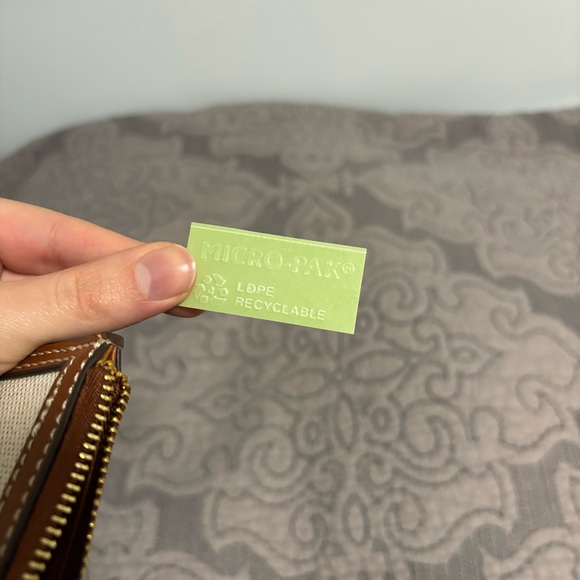 NWOT Mango Combined Mini Wallet Textured Fabric Faux Brown Leather and Zipper - Picture 9 of 9